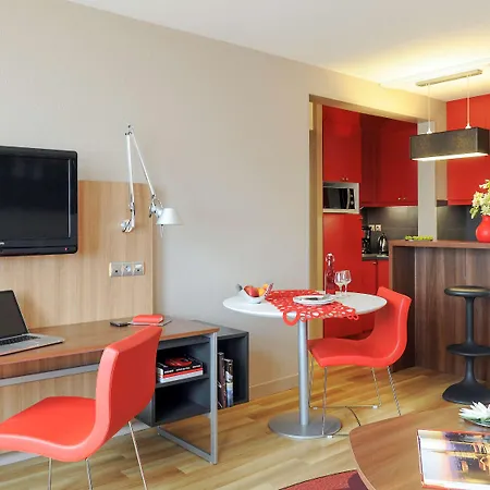 Adagio Centre Ramblas Aparthotel