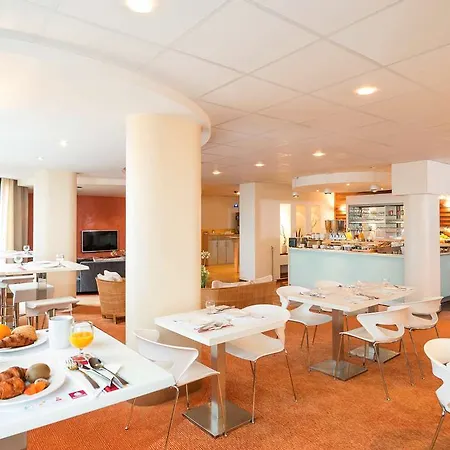 Adagio Centre Ramblas Aparthotel 4*