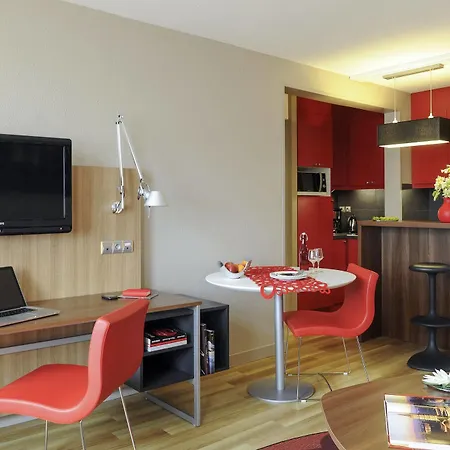 Adagio Centre Ramblas Aparthotel