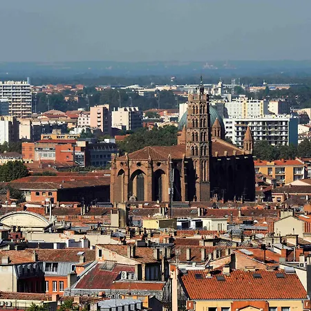 Hotel Firstname Toulouse